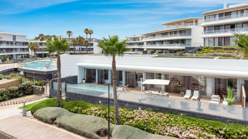 Semi-Detached House Estepona Málaga - image 4