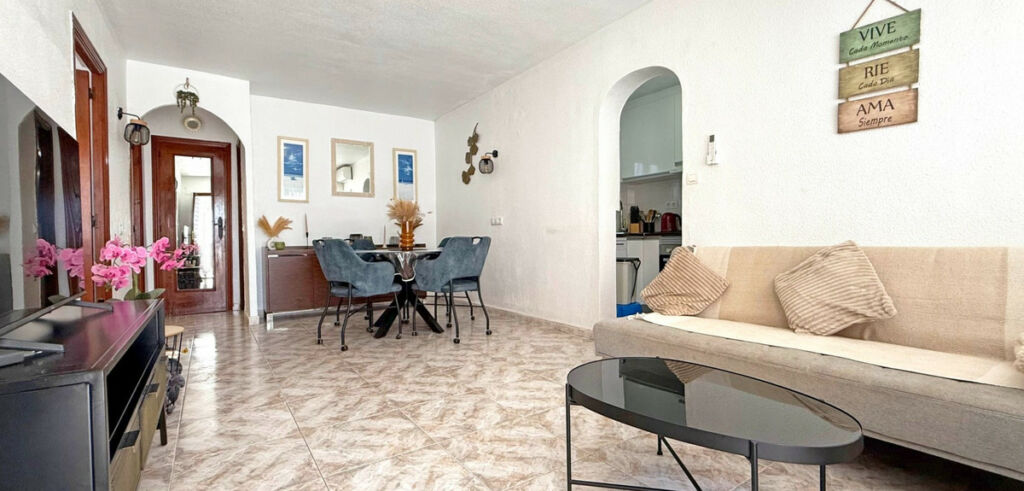 Ground Floor Apartment Torrevieja Alicante - image 4