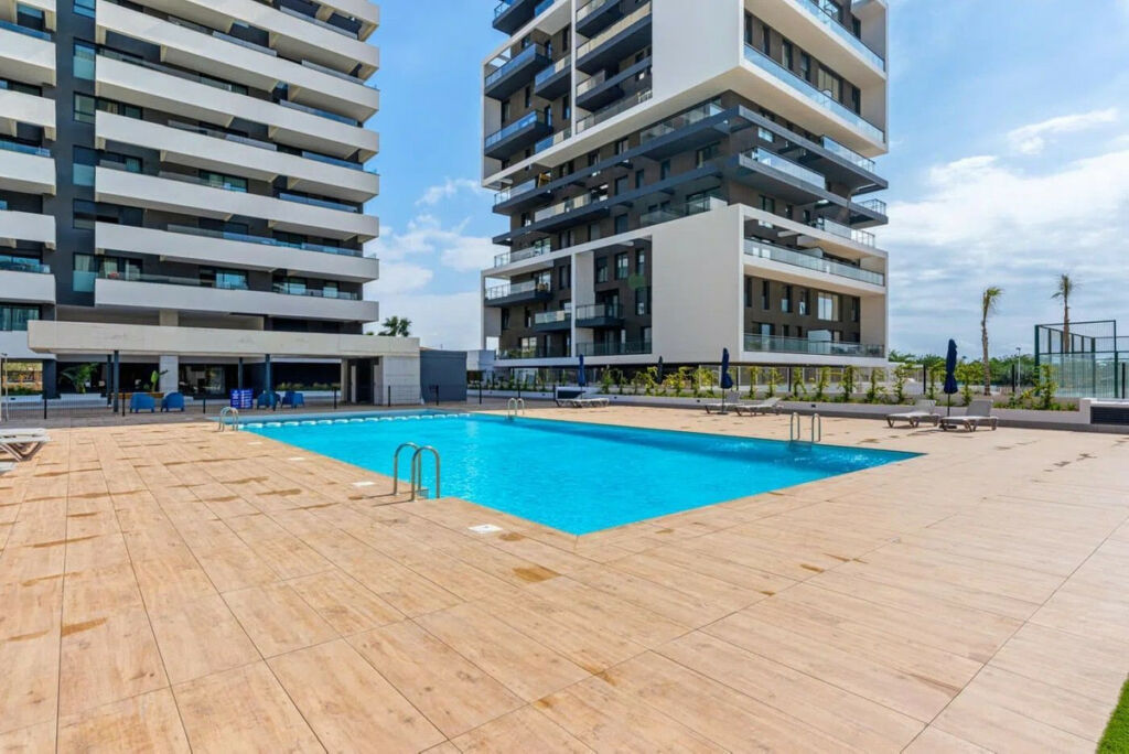 Middle Floor Apartment Calpe Alicante - image 4