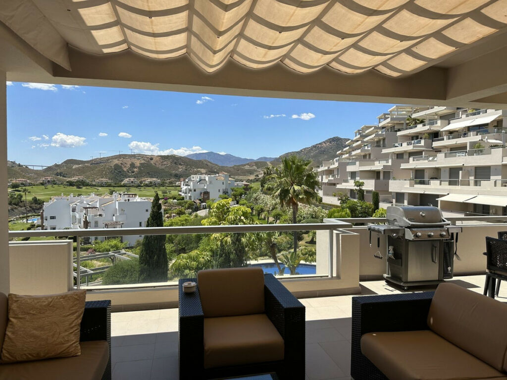 Middle Floor Apartment Benahavís Málaga - image 4