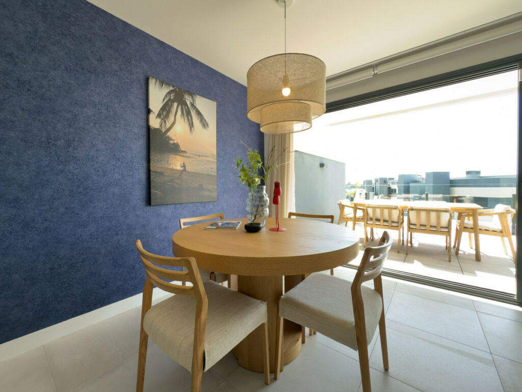 Middle Floor Apartment Selwo Málaga - image 4