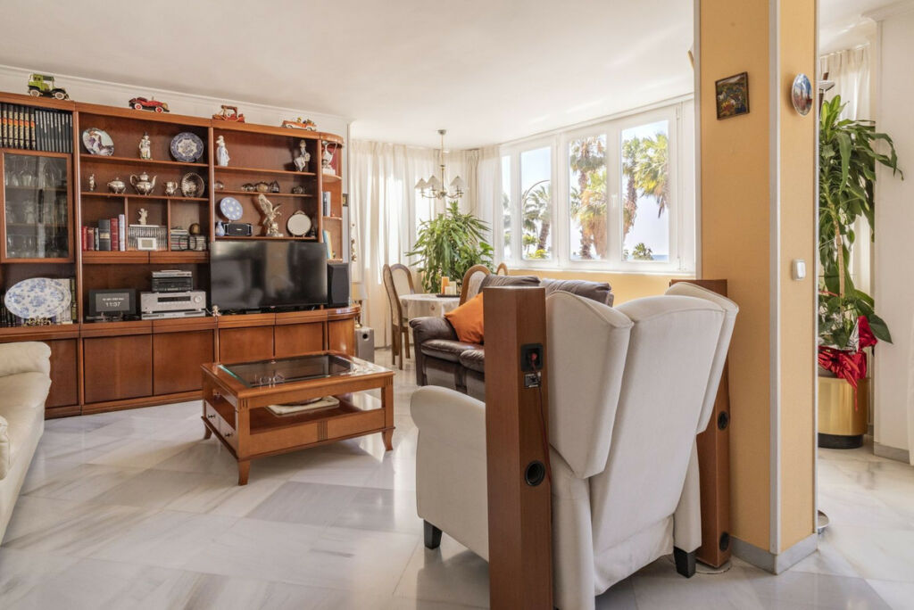 Middle Floor Apartment Málaga Este Málaga - image 4