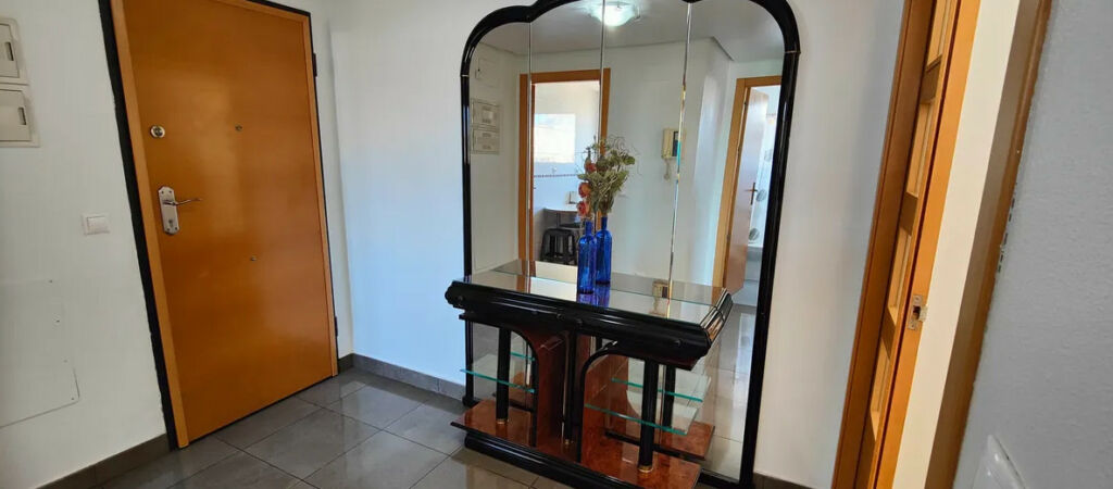 Middle Floor Apartment Benidorm Alicante - image 4