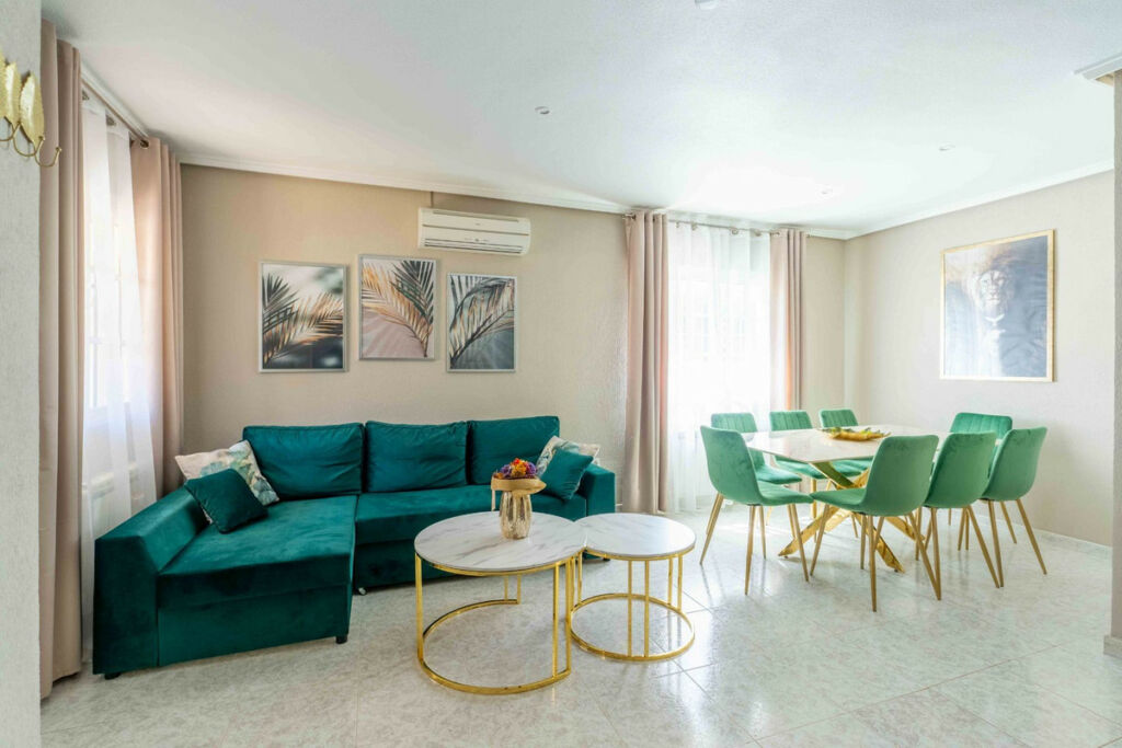 Detached Villa Punta Prima Alicante - image 5