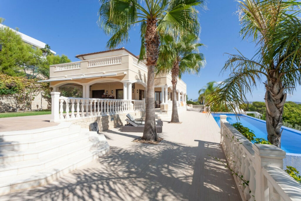 Detached Villa Calpe Alicante - image 4