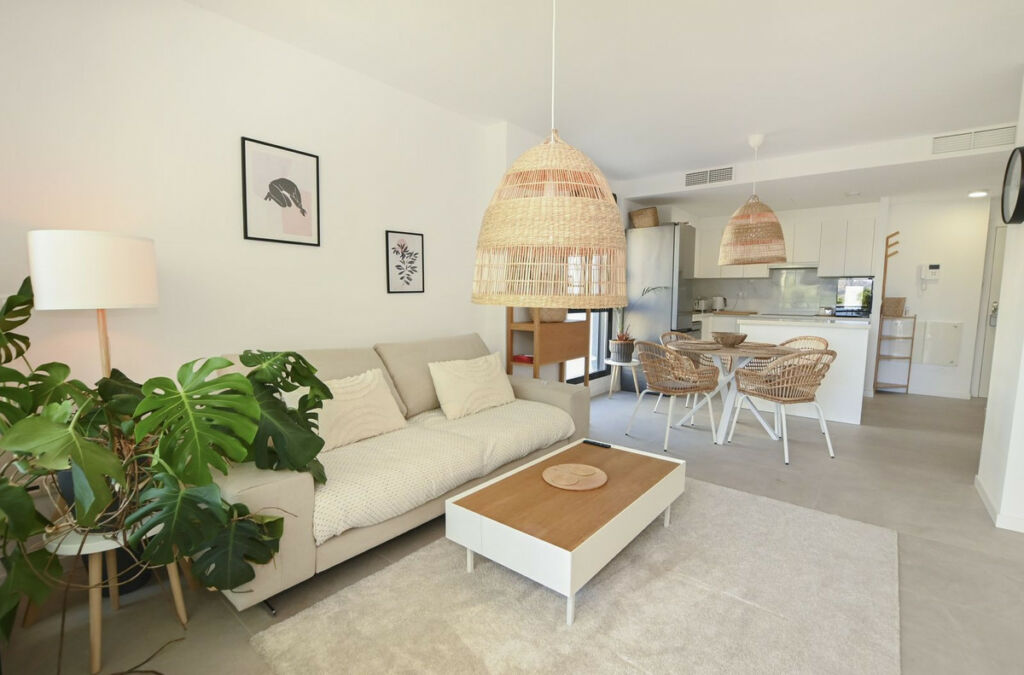 Middle Floor Apartment Calpe Alicante - image 4