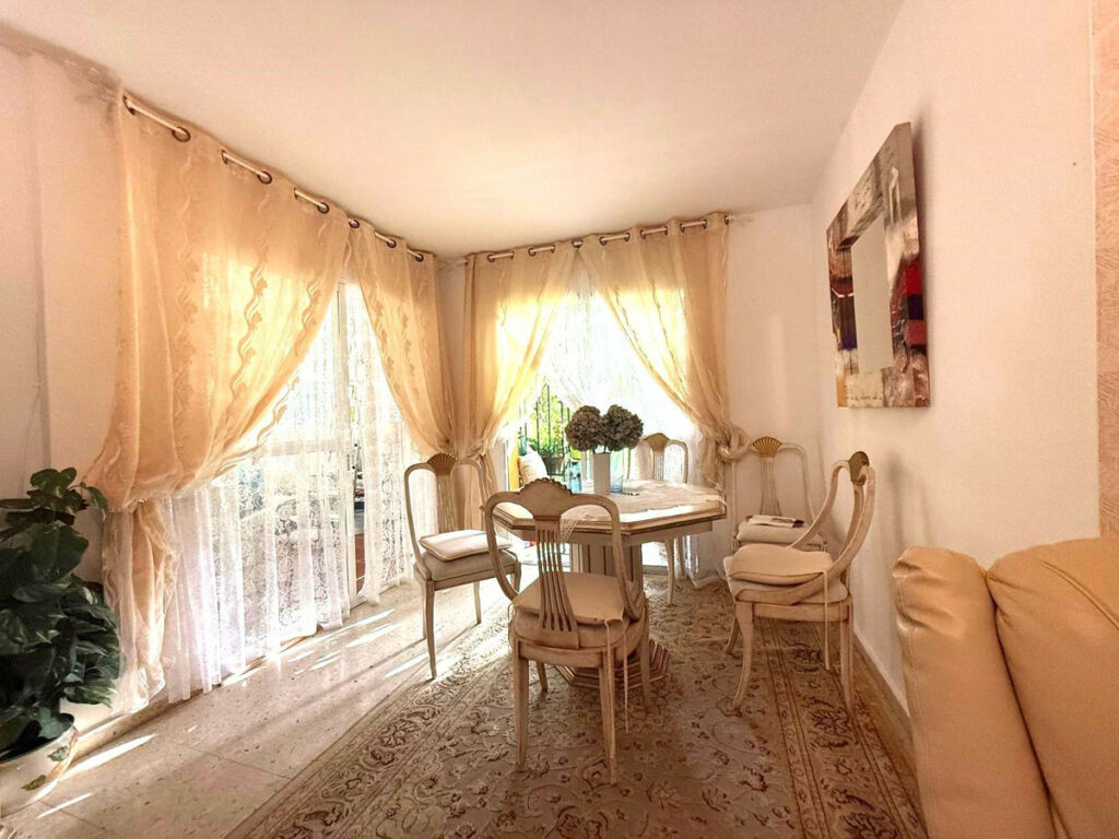 Ground Floor Apartment Atalaya Málaga - image 4