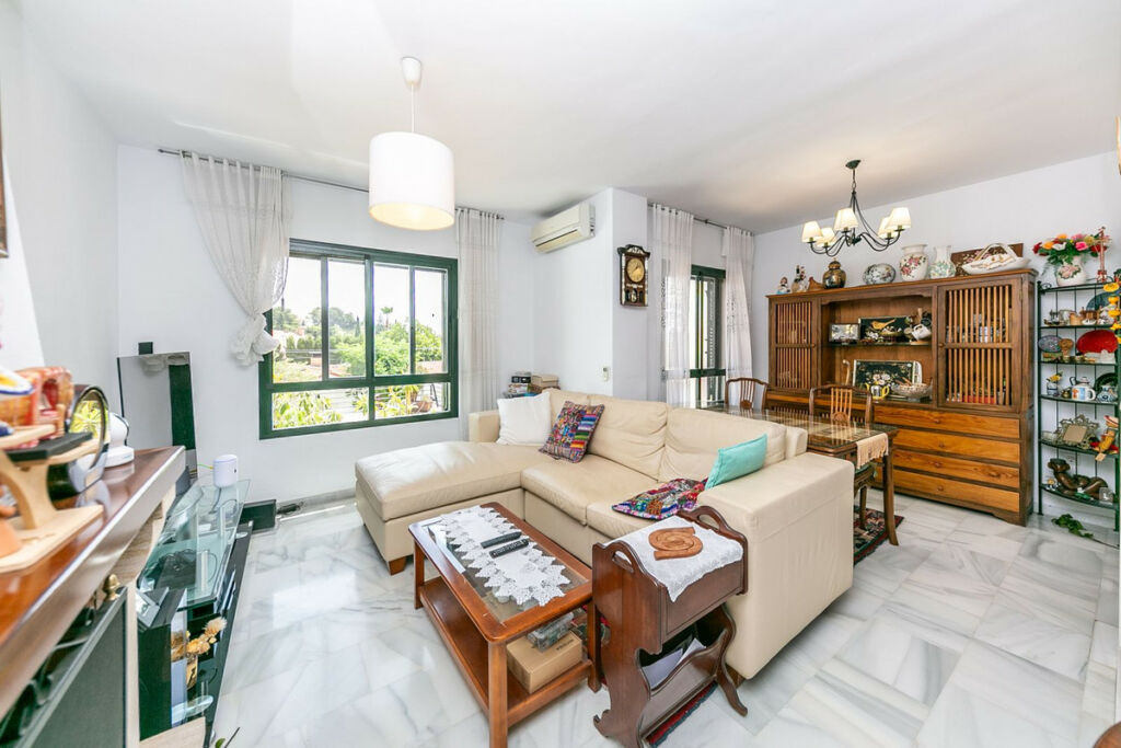 Townhouse Benalmadena Málaga - image 4