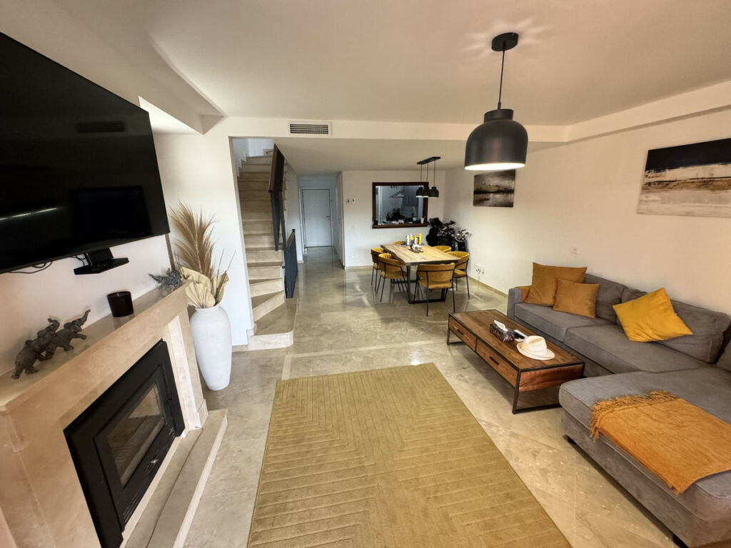 Townhouse Artola Málaga - image 7