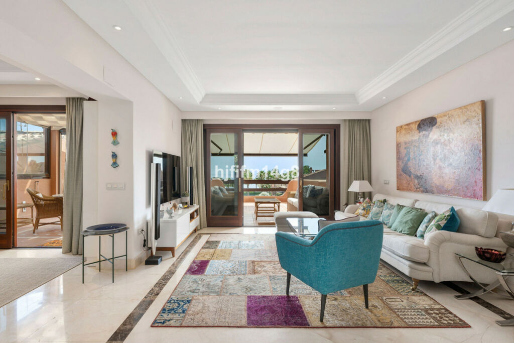 Penthouse Estepona Málaga - image 4
