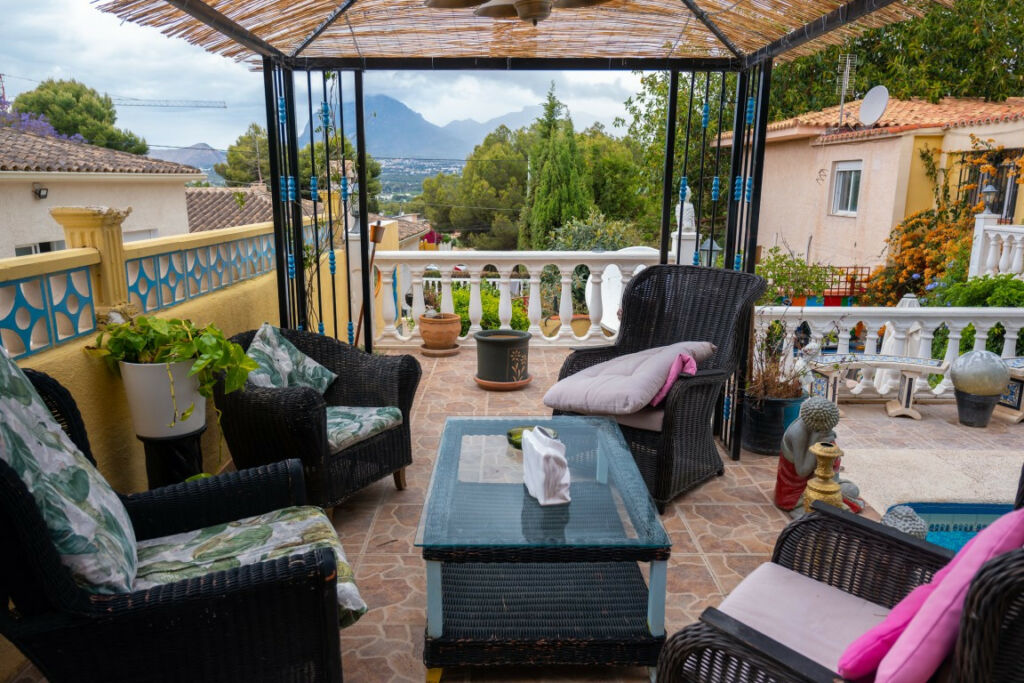 Detached Villa Albir Alicante - image 4
