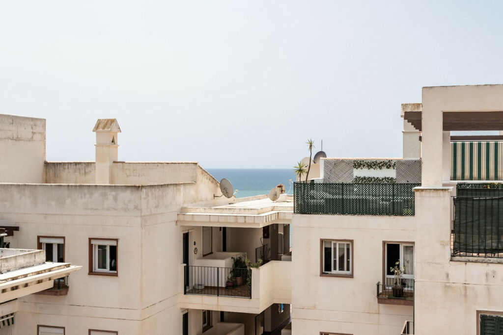 Top Floor Apartment Torrequebrada Málaga - image 4