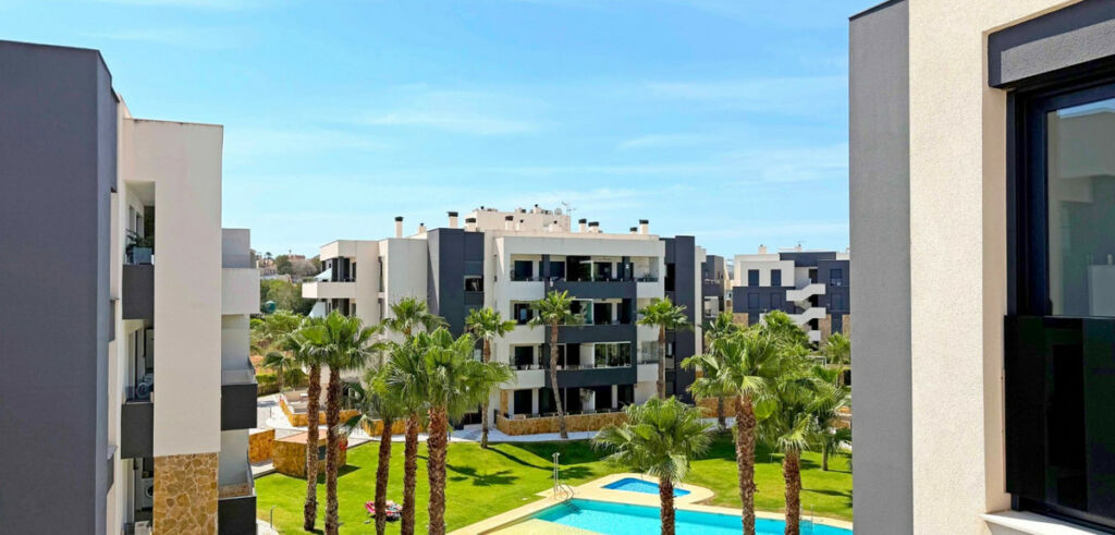 Ground Floor Apartment Los Altos Alicante - image 4
