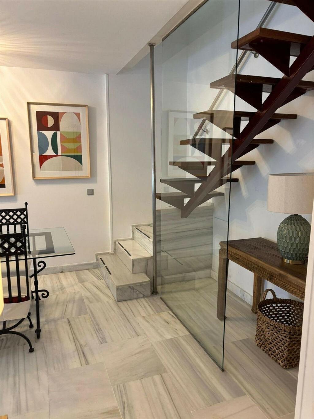 Middle Floor Apartment Benahavís Málaga - image 4