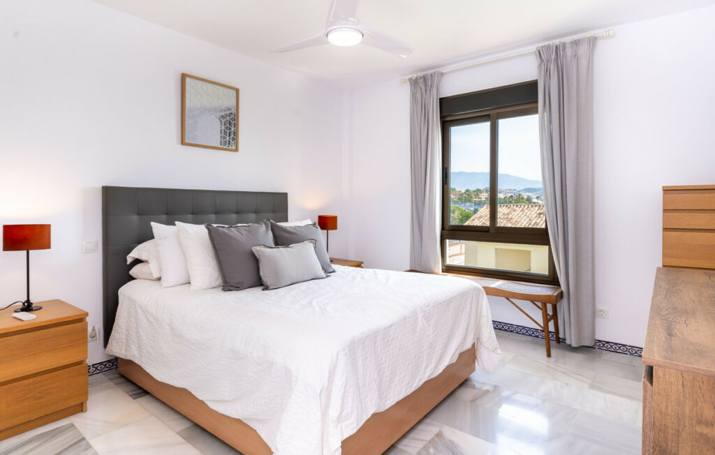 Top Floor Apartment La Cala de Mijas Málaga - image 4