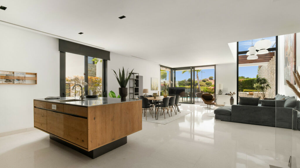 Semi-Detached House Cabopino Málaga - image 4