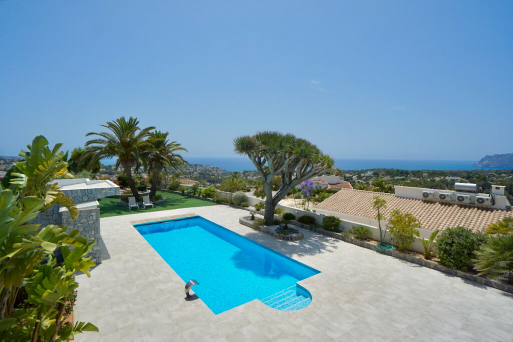 Detached Villa Montemar Alicante - image 4