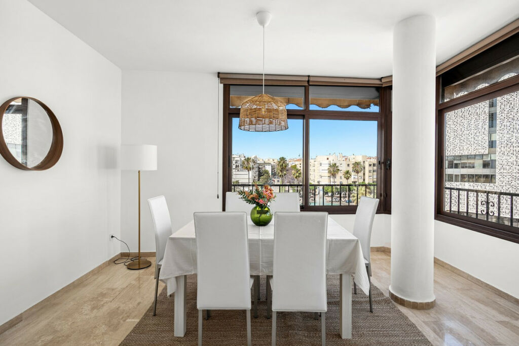 Top Floor Apartment Estepona Málaga - image 4