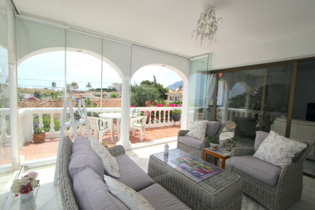 Detached Villa La Capellania Málaga - image 4