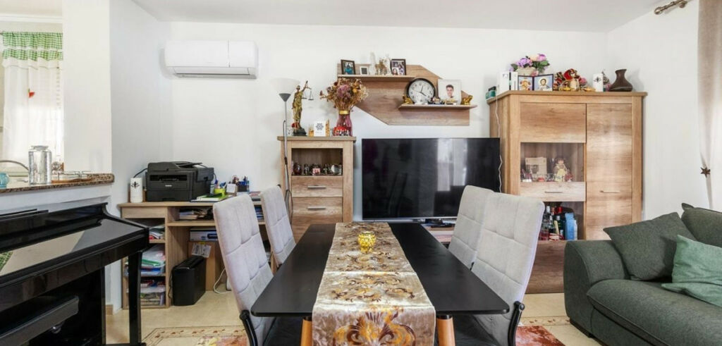 Detached Villa Villamartin Alicante - image 4