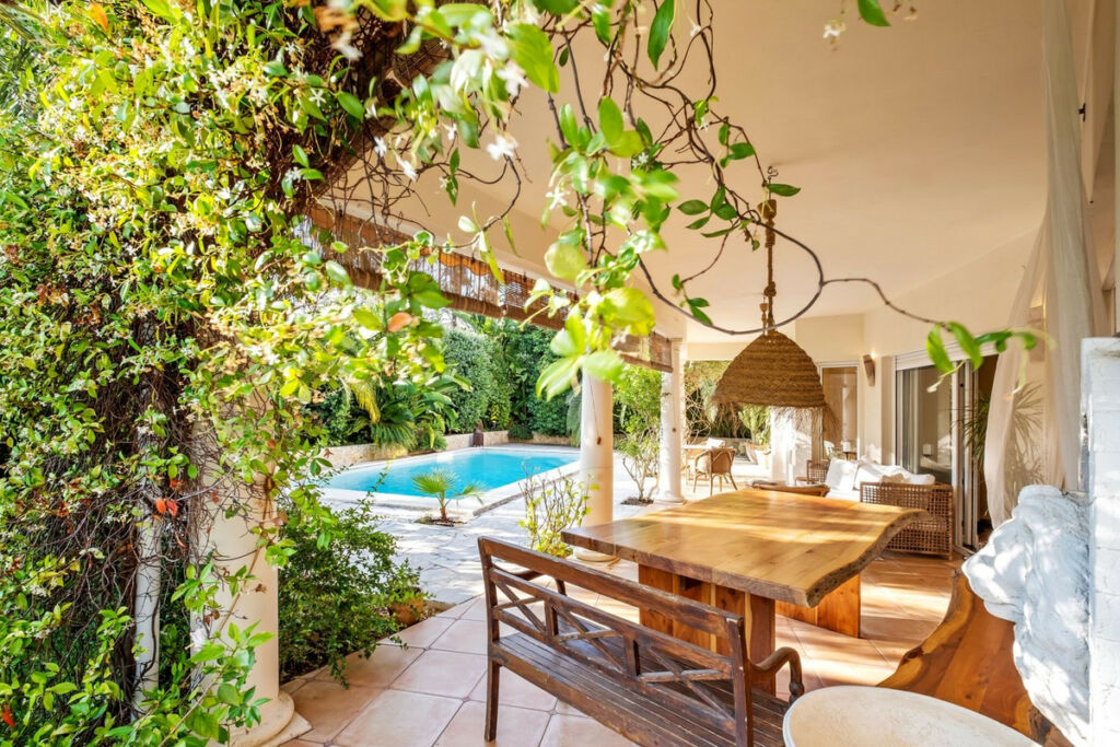 Detached Villa Reserva de Marbella Málaga - image 4