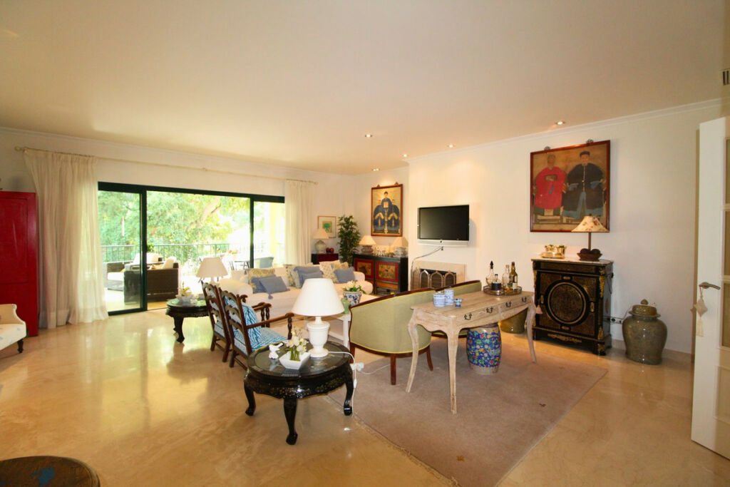 Middle Floor Apartment San Roque Club Cádiz - image 4