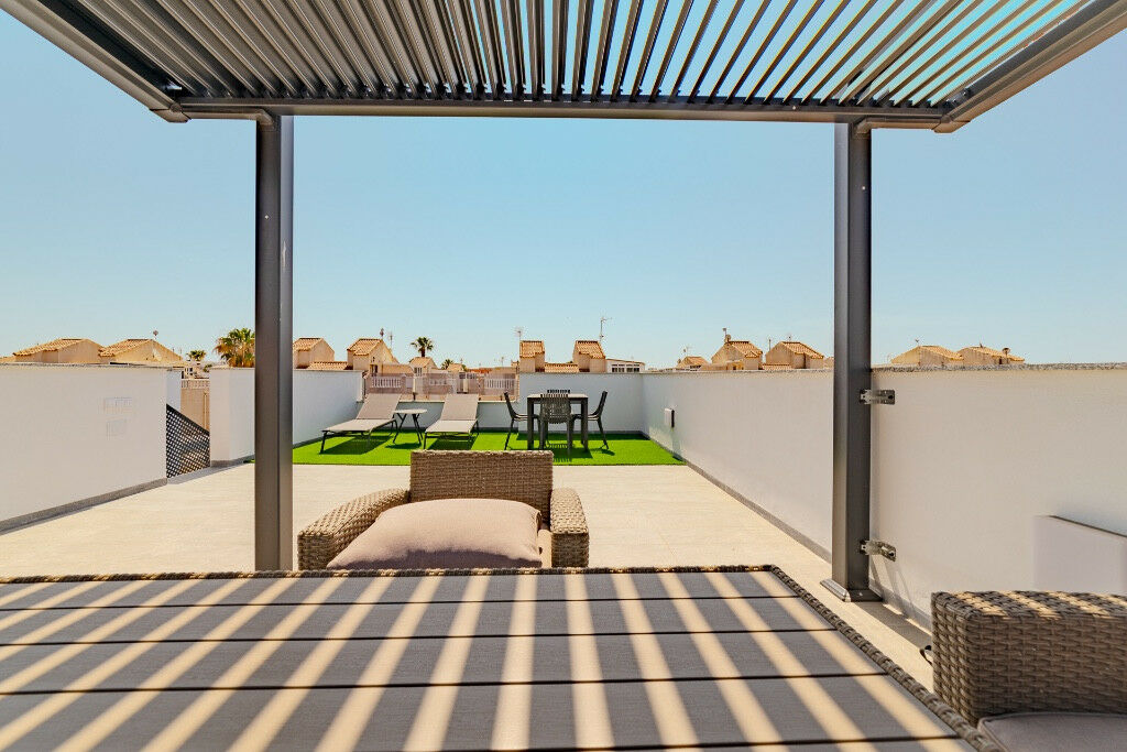 Detached Villa Torrevieja Alicante - image 4