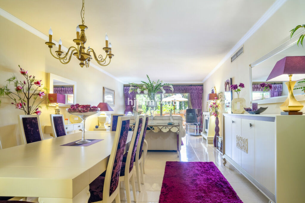 Ground Floor Apartment Puerto Banús Málaga - image 5