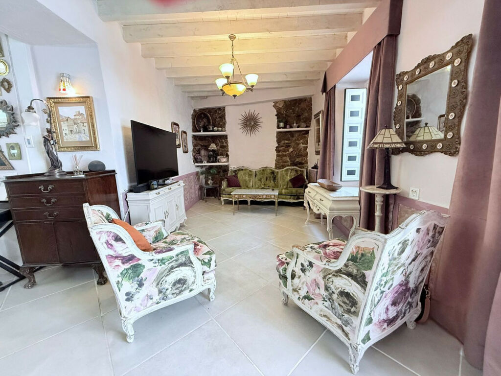 Townhouse Monda Málaga - image 4