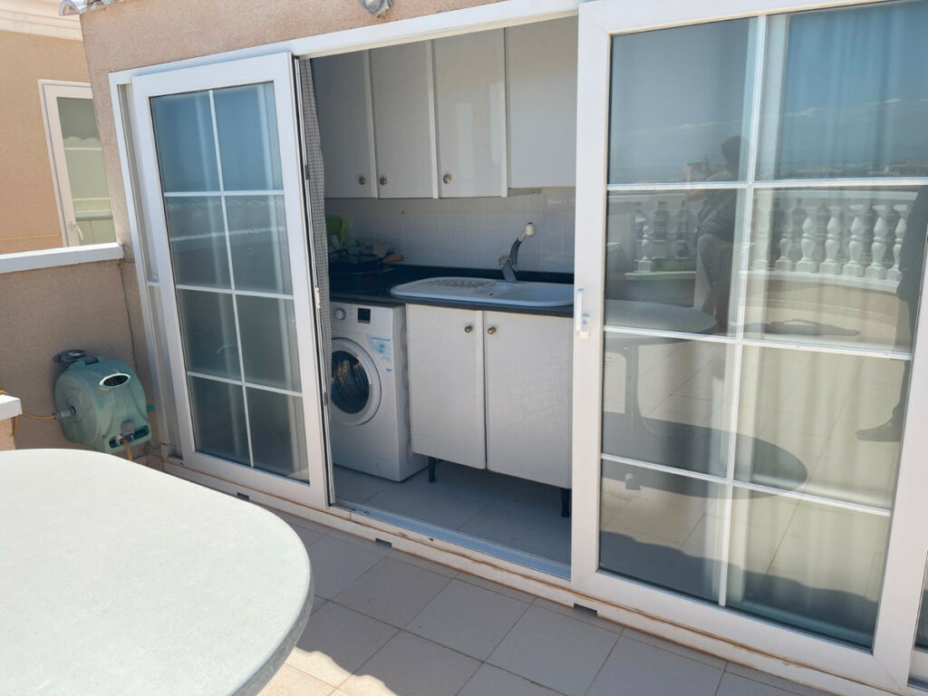 Penthouse Guardamar del Segura Alicante - image 4