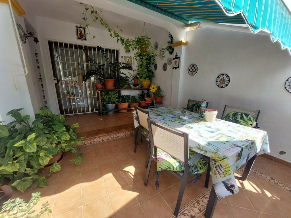 Townhouse Las Lagunas Málaga - image 4