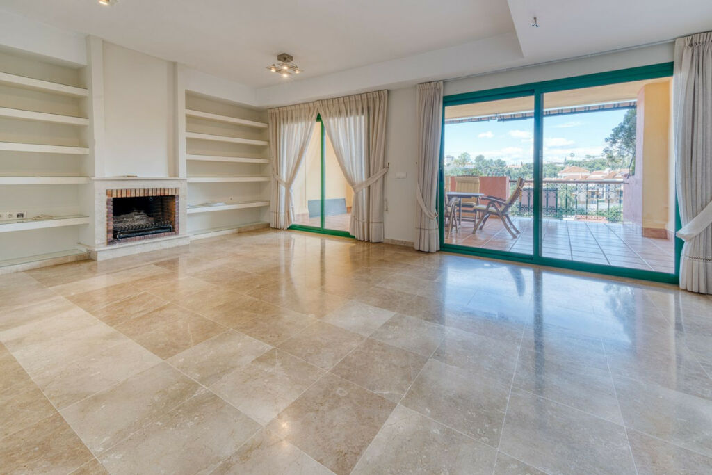 Penthouse Torreblanca Málaga - image 4