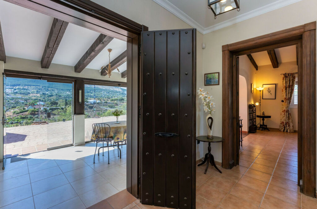 Detached Villa Alhaurín el Grande Málaga - image 5
