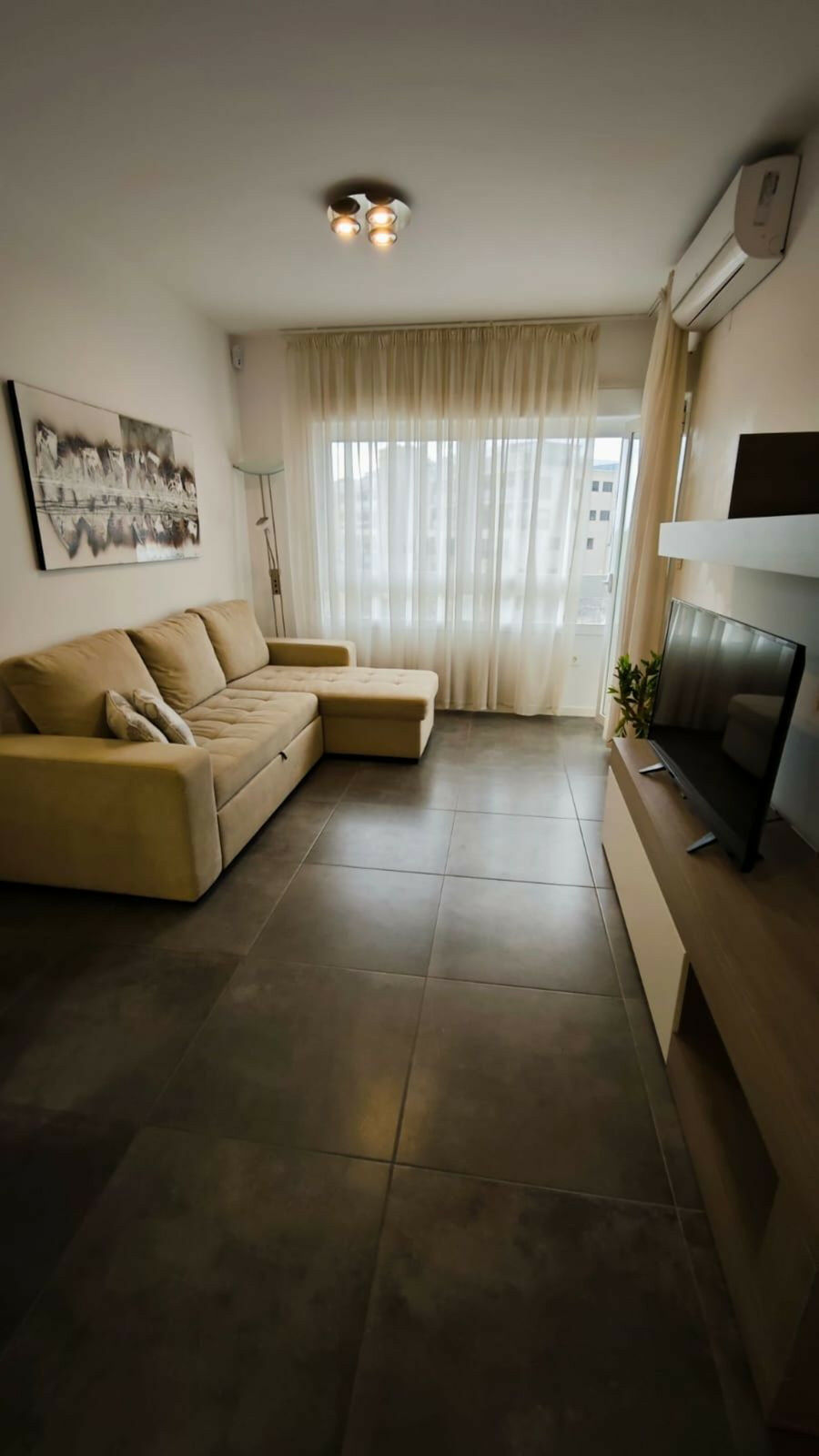 Middle Floor Apartment Torrevieja Alicante - image 4