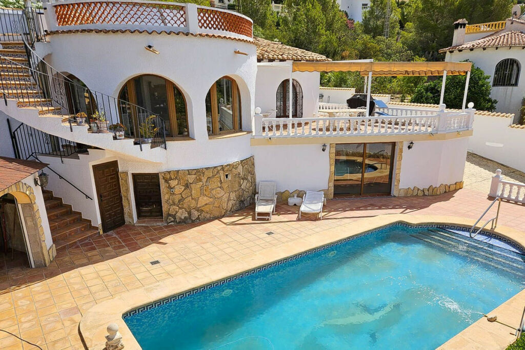 Detached Villa Benissa Alicante - image 4
