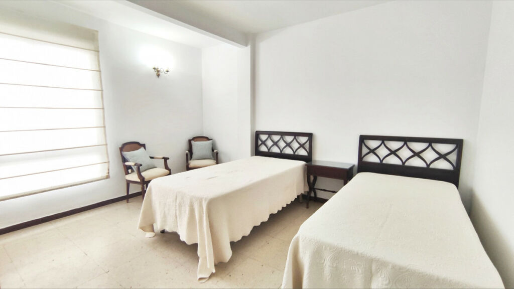 Middle Floor Apartment Marbella Málaga - image 6