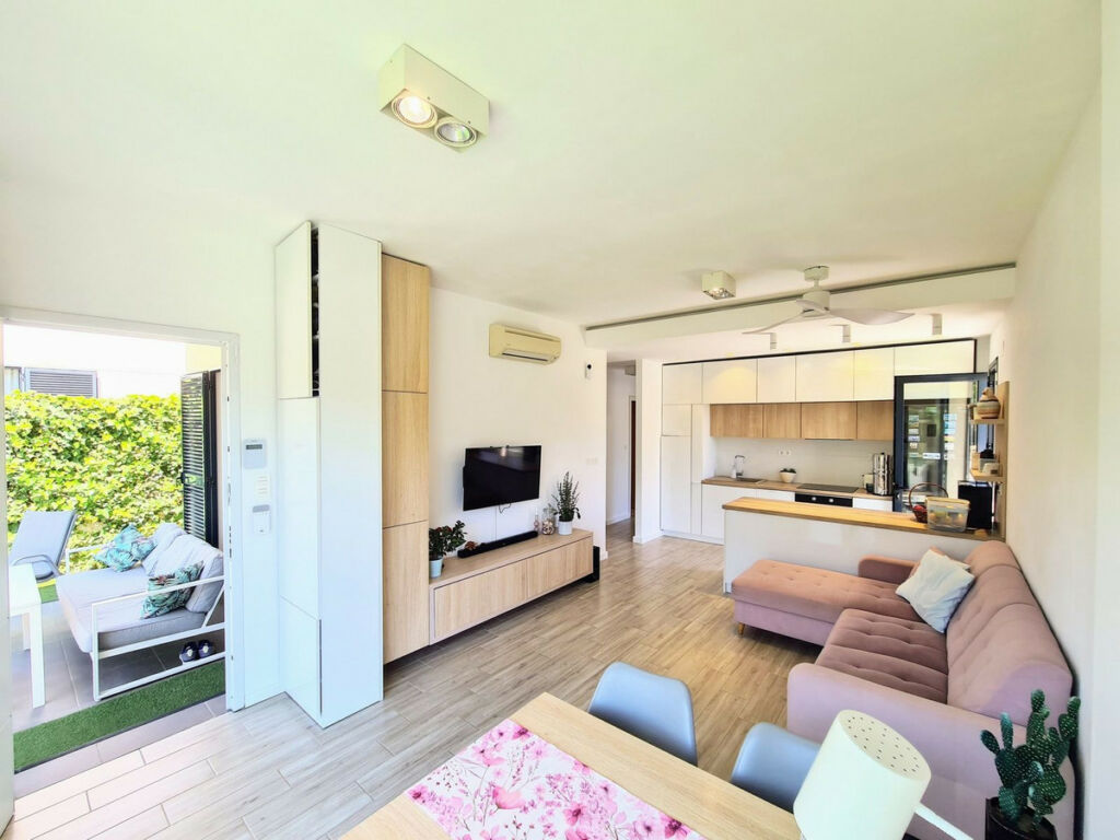 Detached Villa La Zenia Alicante - image 5