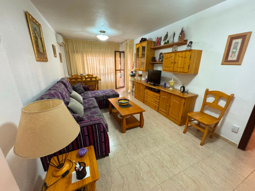 Middle Floor Apartment Guardamar del Segura Alicante - image 4