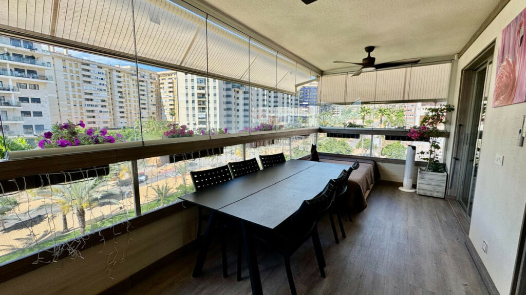 Middle Floor Apartment Villajoyosa Alicante - image 4