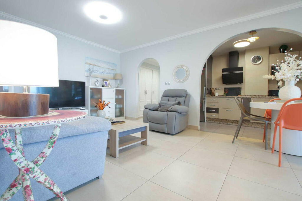 Ground Floor Apartment Las Chapas Málaga - image 4