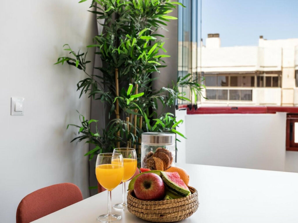 Middle Floor Apartment Fuengirola Málaga - image 4