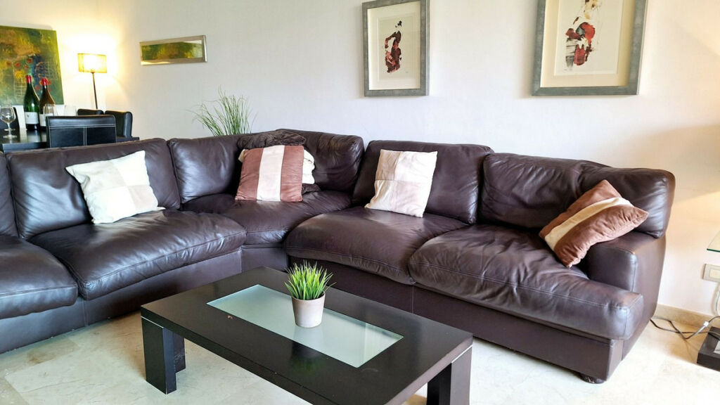 Ground Floor Apartment La Duquesa Málaga - image 4