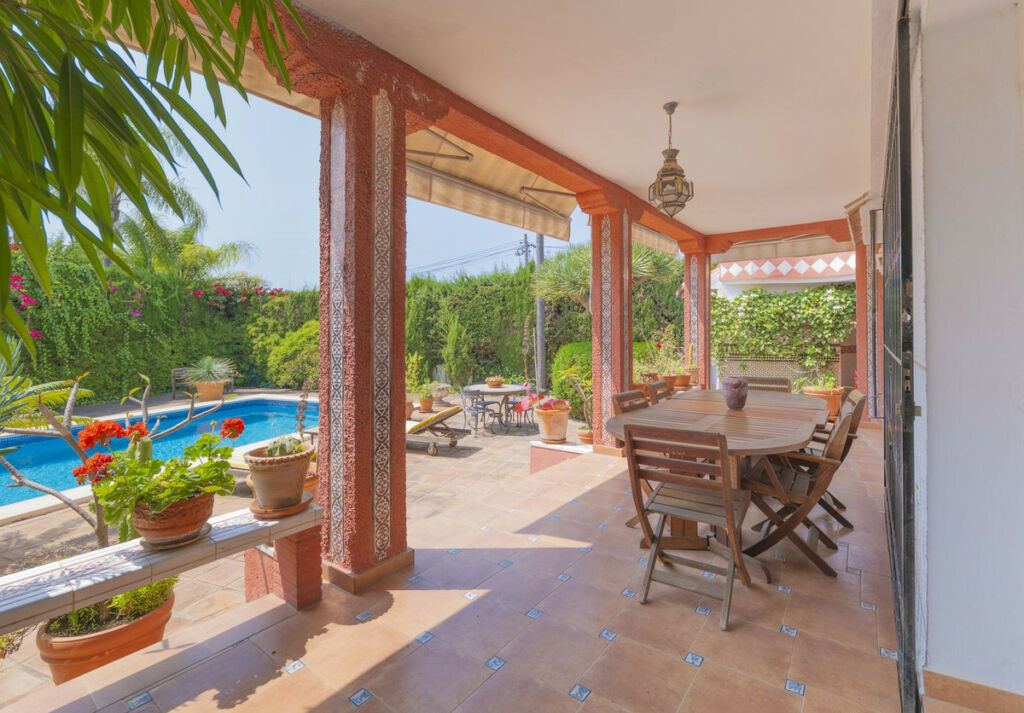 Detached Villa Marbella Málaga - image 4