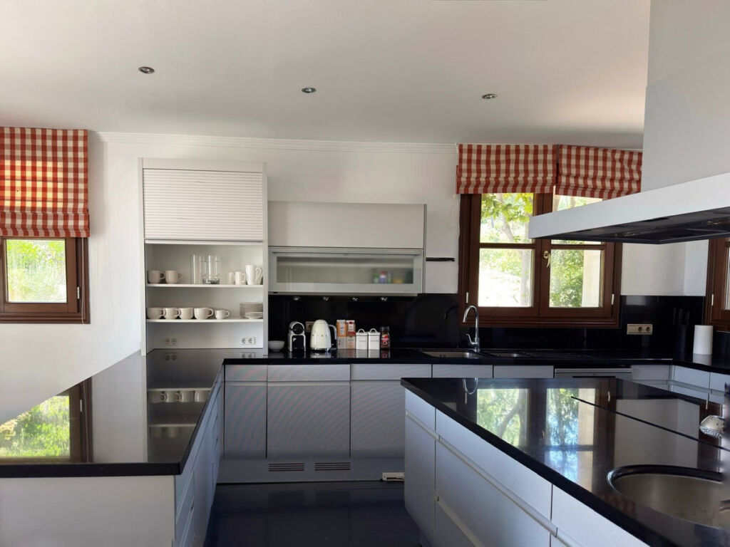 Detached Villa La Zagaleta Málaga - image 40
