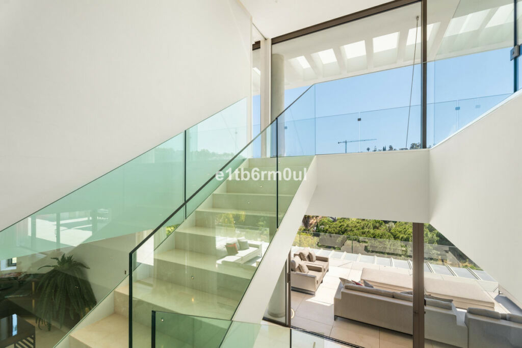 Detached Villa La Quinta Málaga - image 40