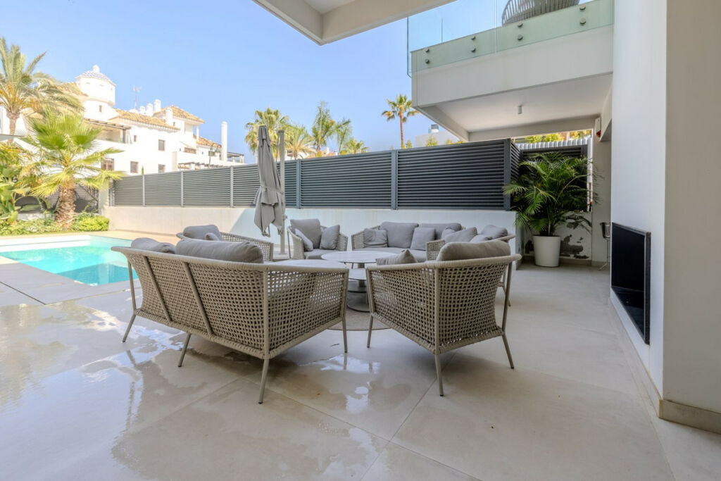Detached Villa Puerto Banús Málaga - image 40