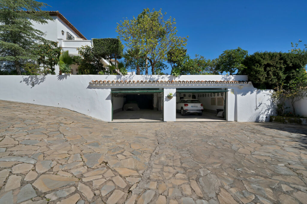 Detached Villa Las Brisas Málaga - image 40