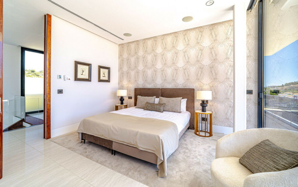 Detached Villa Nueva Andalucía Málaga - image 35