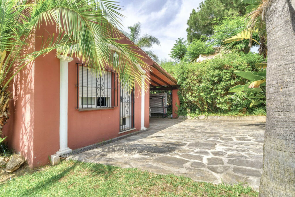 Detached Villa El Rosario Málaga - image 40