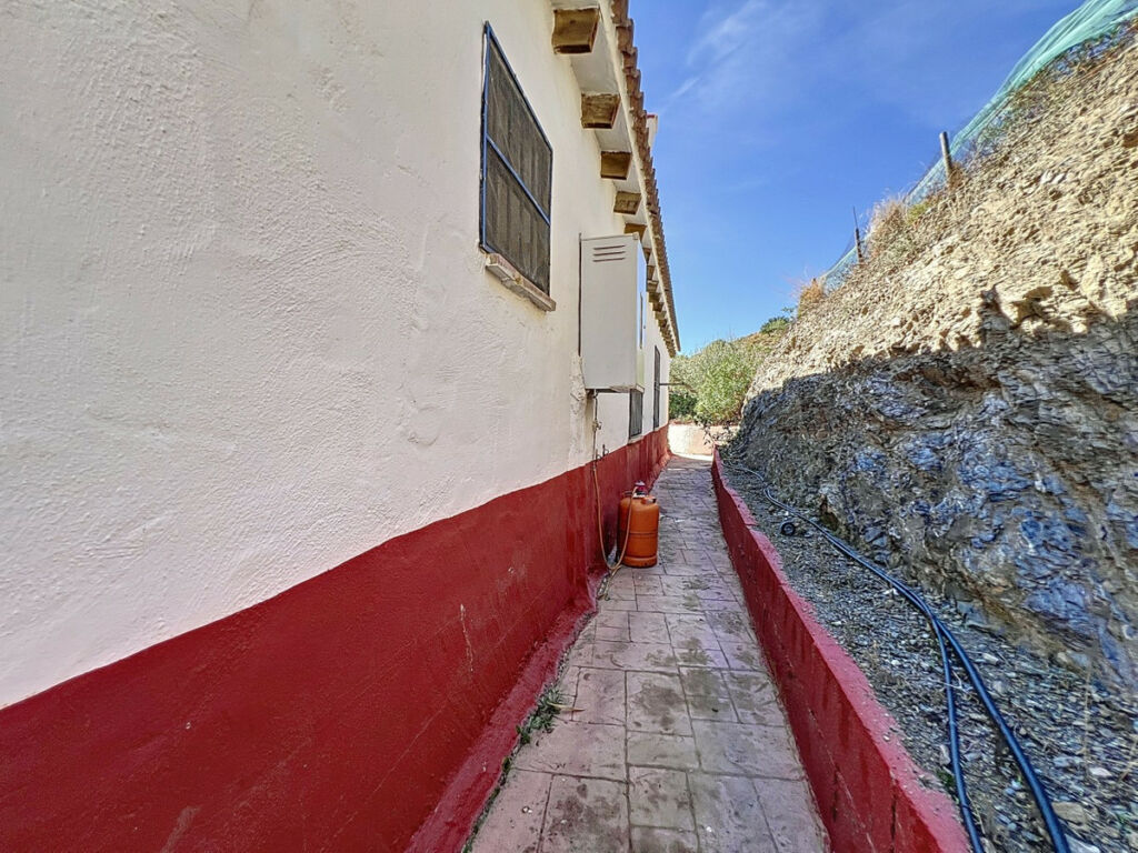 Detached Villa Sedella Málaga - image 40